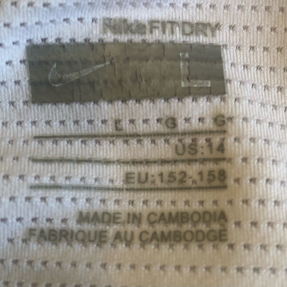 White and black Nike FitDry top Kids size large - Picture 4 of 7